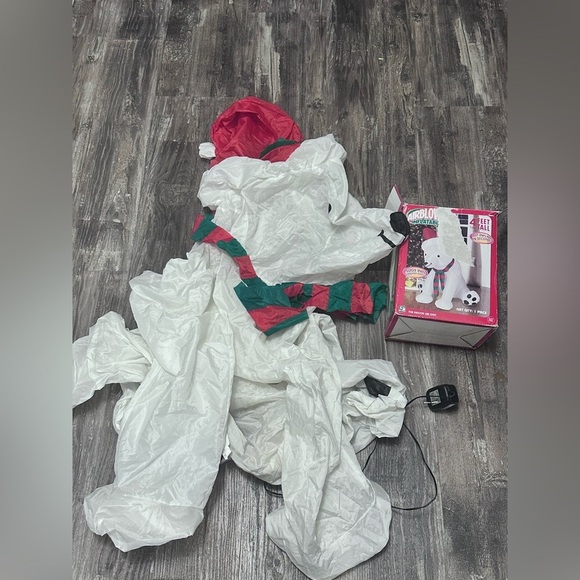 Gemmy Airblown Inflatable Santa 4 Ft Polar Bear 2006 - Picture 5 of 5